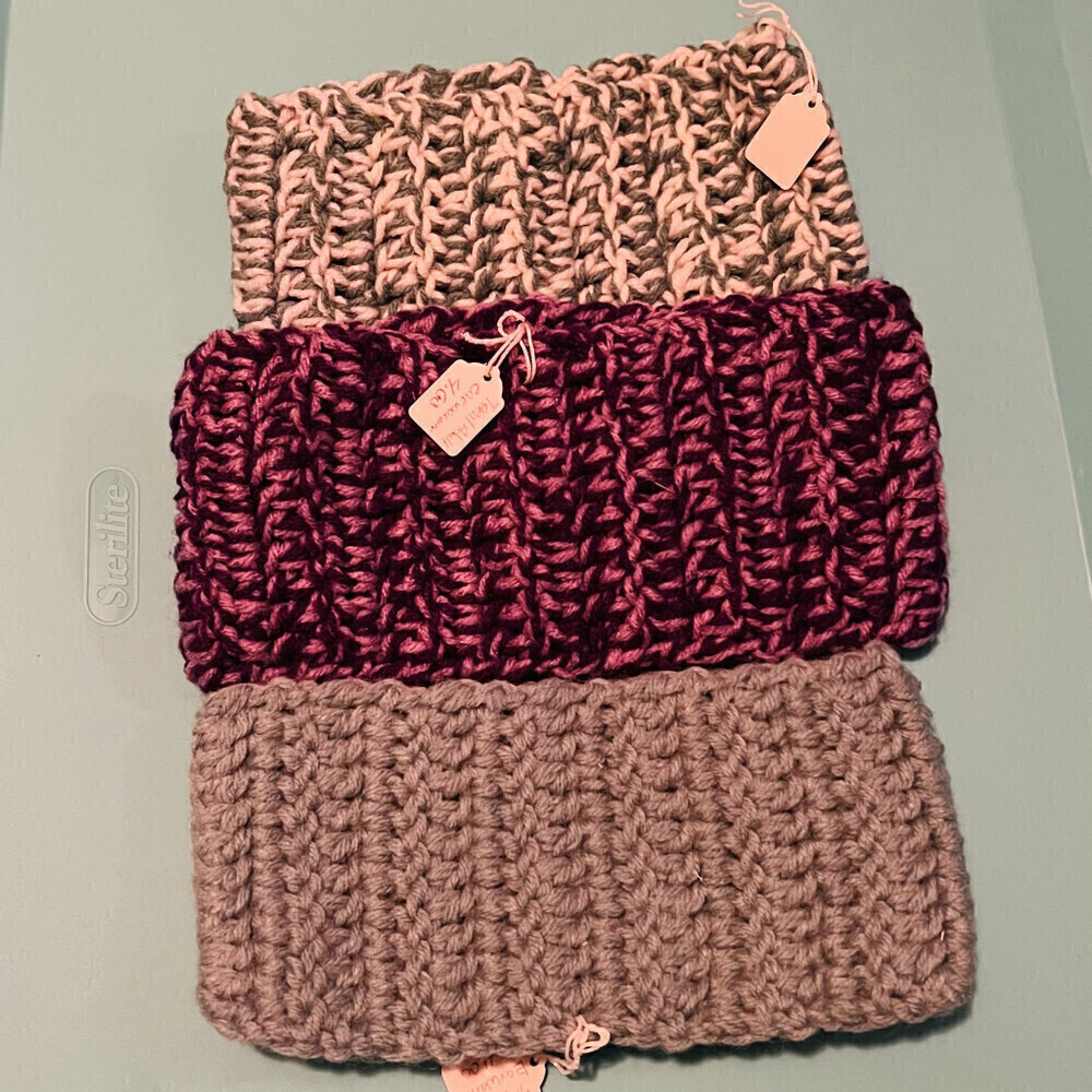 𝅺handcrafted Earwarmers Set of 3 NEW